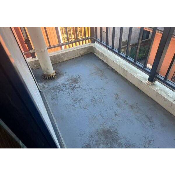 ジュネパレス大和第030302号室 バルコニー