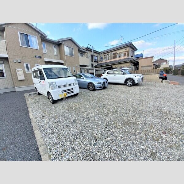 ドエルM 駐車場