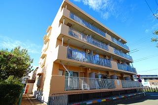 ベアーマンションA棟の外観画像