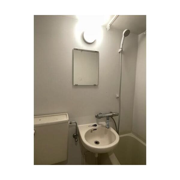 ヴィラ大塚106号室 洗面