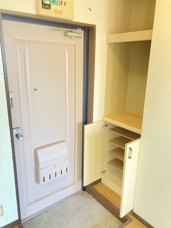 メゾン久我山2階 玄関