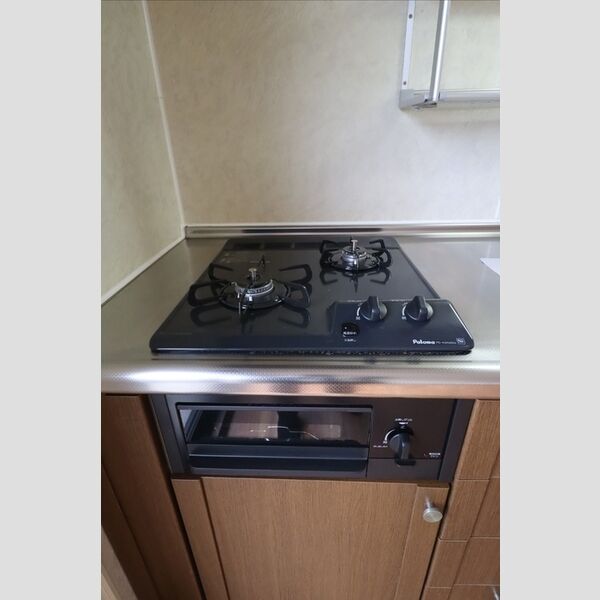 メゾンソレーユ102号室 2口ガスコンロ