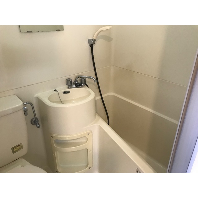 シャトール田口戸塚Ⅰ206号室 同建物別部屋の参考画像