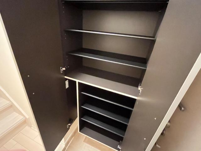 フェリーチェ202号室 下駄箱