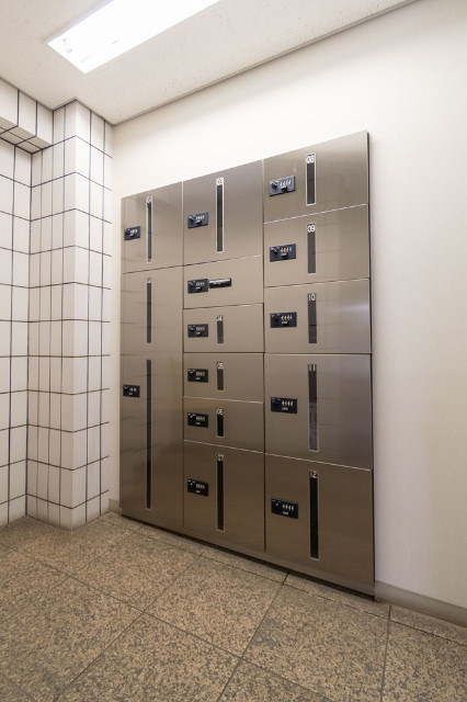 横浜南ガーデン8階 宅配ボックス