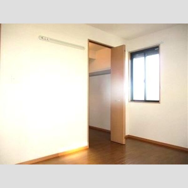 イーストサンハイム105号室 洋室