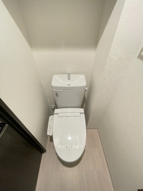 レジディア中目黒Ⅲ9階 トイレ