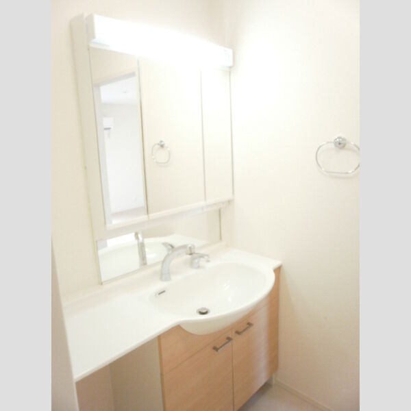 Bogor Residence302号室 広々とした洗髪洗面化粧台♪