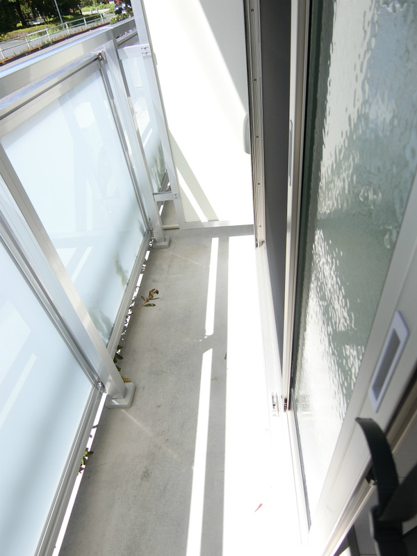 リブリ・Shell バルコニー