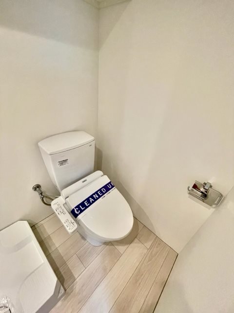 ラクラス四谷三丁目 トイレ