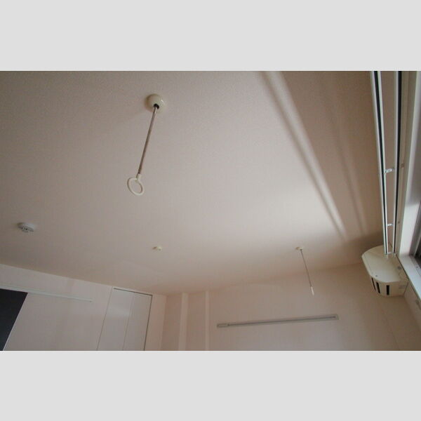 Residence Kamiya102号室 室内物干し