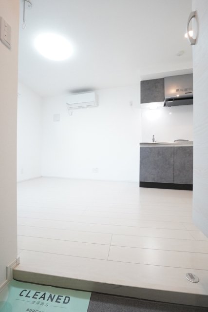 Ｒｅｓｉｄｅｎｃｅ　武蔵小山 玄関