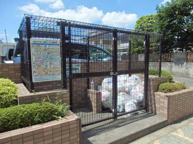 エスポワール三鷹0302号室 敷地内ゴミ置き場