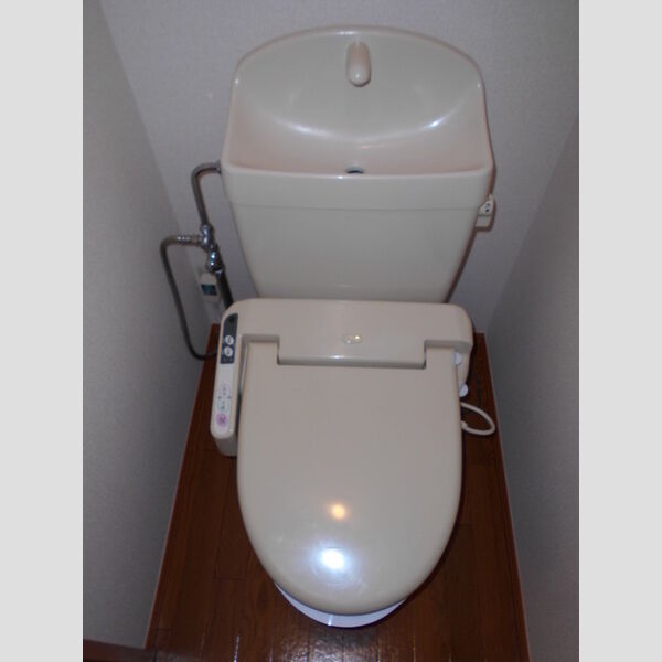 プリウス105号室 温水洗浄暖房便座