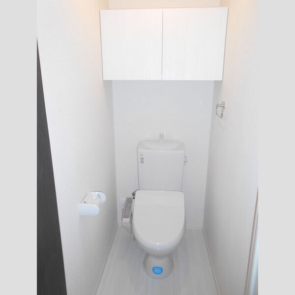 コリーヌ205号室 トイレ