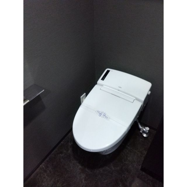 ロアール横浜南参番館9階 内観