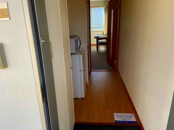 レオパレスオークス東金 玄関