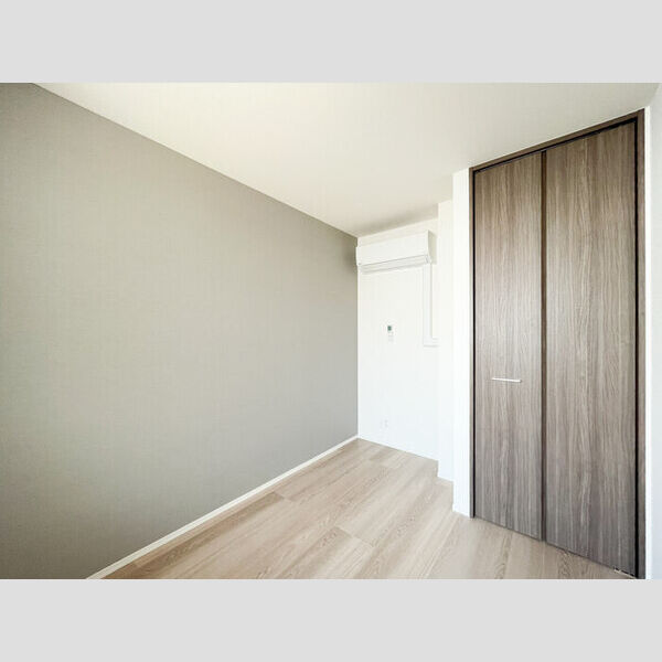 セレスティア白鳥204号室 洋室