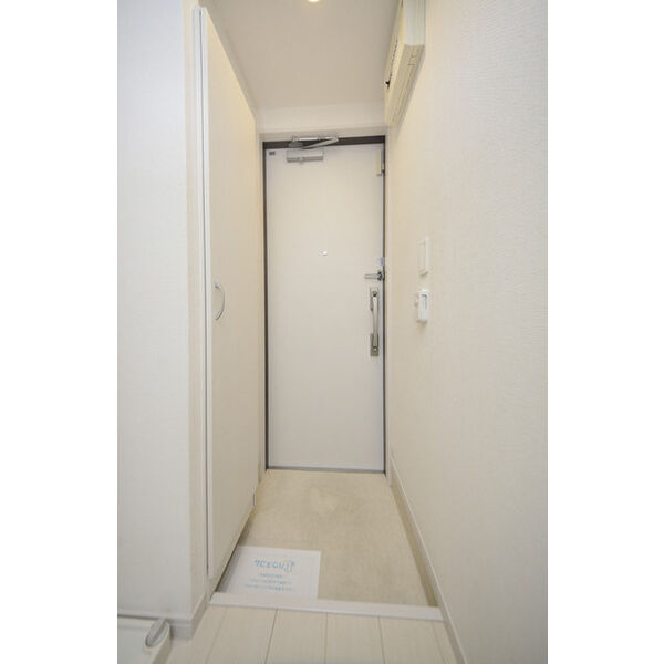 リブリ・東林間 玄関