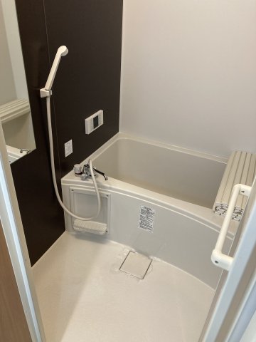 オークティアラ201号室 ※写真は別室です