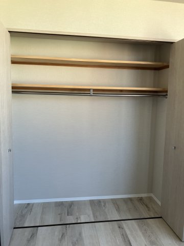 プライムアーバン新川6階 収納