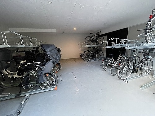 ザ・ライオンズ西川口3階 駐輪場　※2026年1月撮影の写真