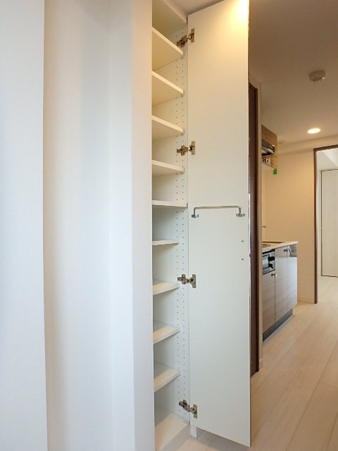 ガーラ・ヒルズ氷川台 シューズボックス