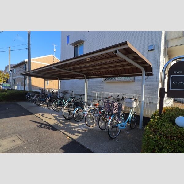 メゾンベール 駐輪場