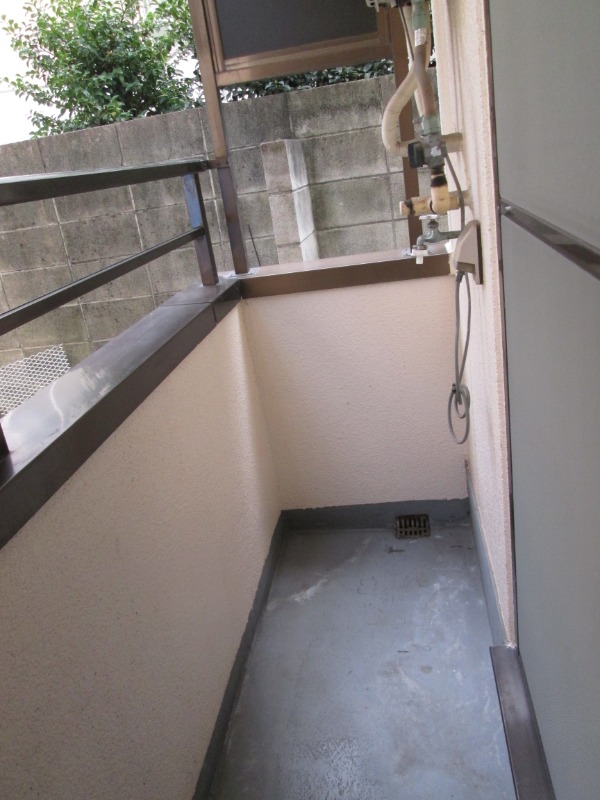 グリーンハイツ1階 室外洗濯機置き場