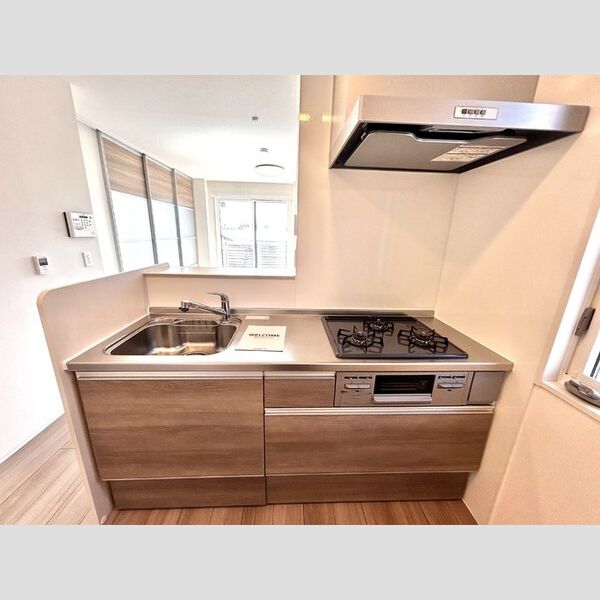 ロイヤルクレスト六号館303号室 システムキッチン