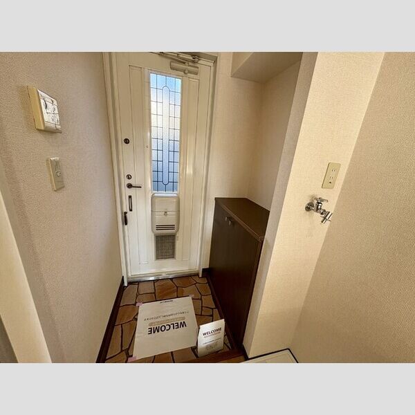 ロイヤルコート　壱番館 玄関