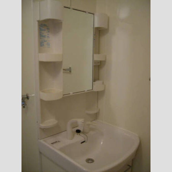 コンフォールえのき 弐番館 洗髪洗面化粧台2