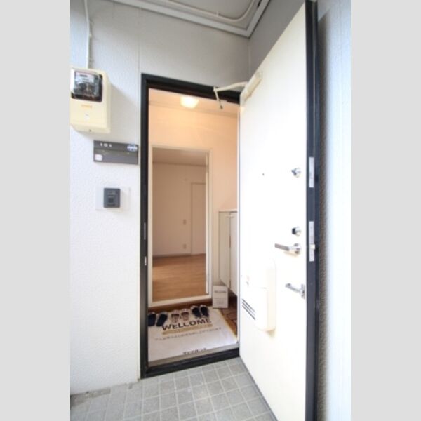 サングレース吉野 玄関入り口