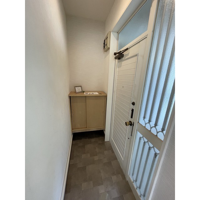 リトル王101号室 玄関