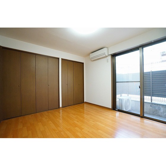 ＲＩＫＩパレス0105号室 居室