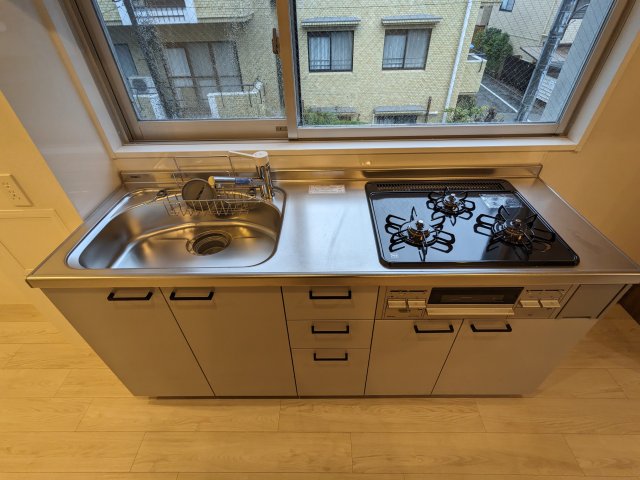 ミオテゾーロ哲学堂カーザ キッチン