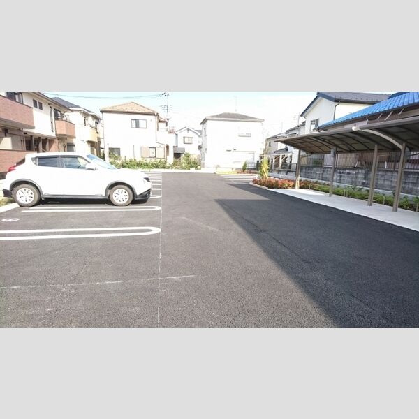 フェニックス Ⅱ 駐車場