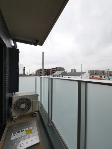 ラフィスタ高津 内観