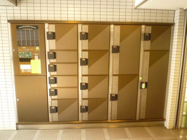 ライオンズマンション横浜大通公園第３2階 不在でも便利な宅配ボックス付♪