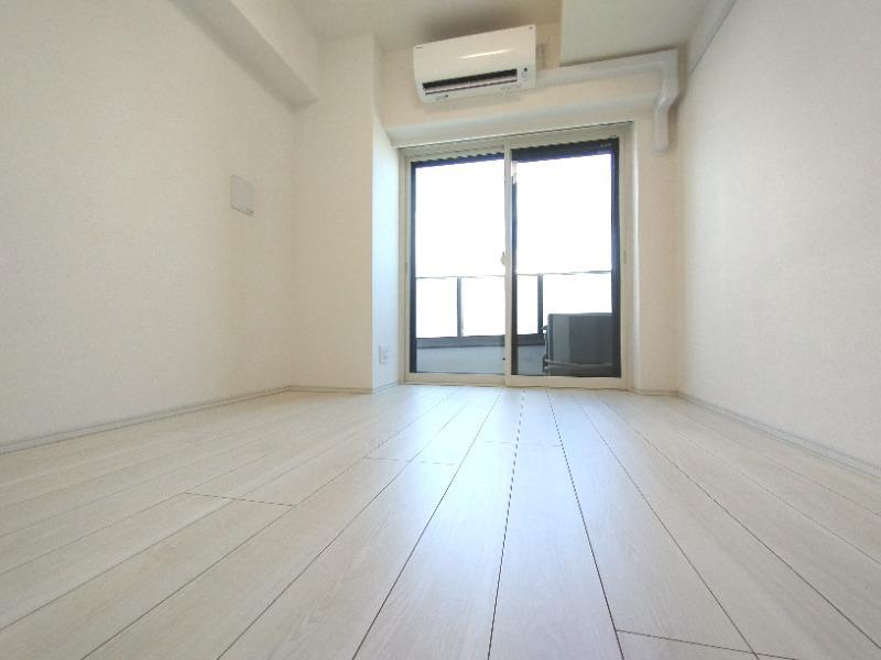 クレイシアIDZ横浜桜木町 リビング