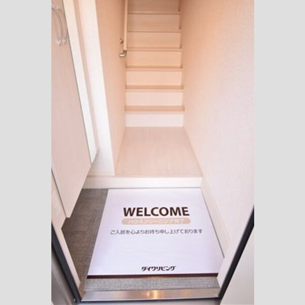 サクラハイツ201号室 玄関