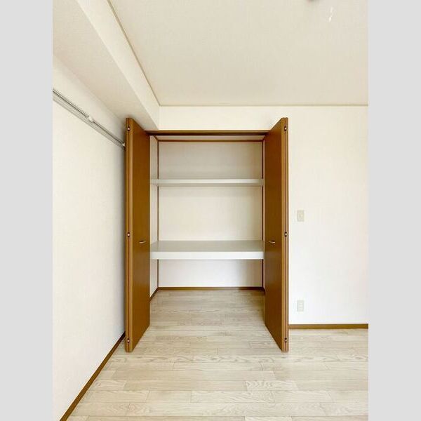 セジュール21102号室 物入