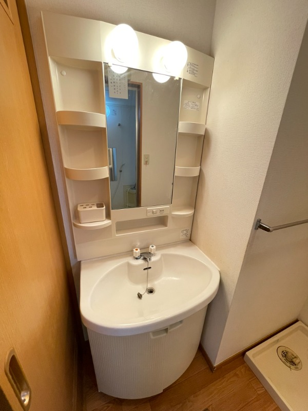 ラックフィル中川-B 洗面