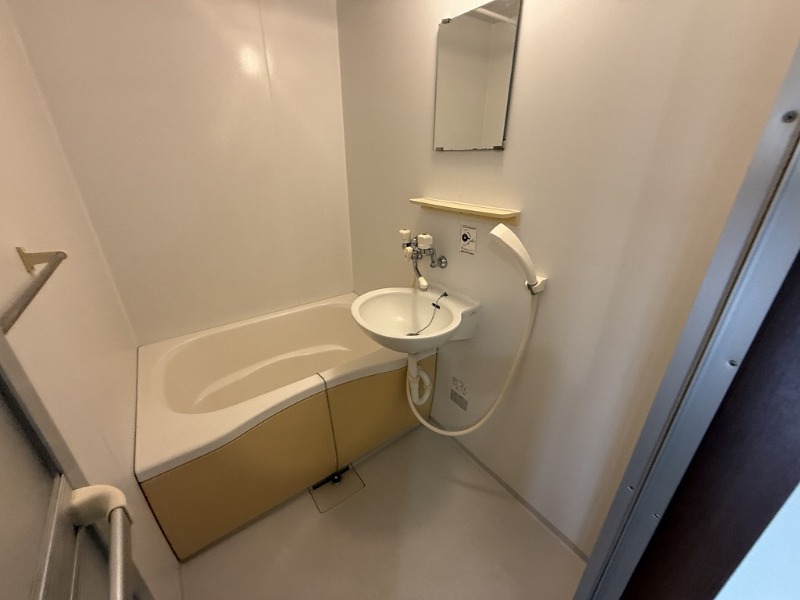 ファミール藤崎(E-134) バス