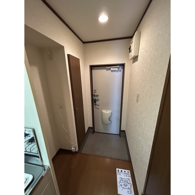 アンプルール フェール Surie202号室 玄関