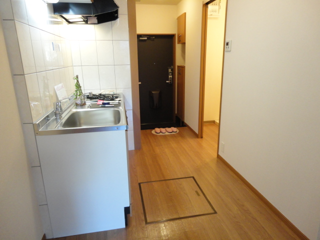 イフェクト キッチン～玄関