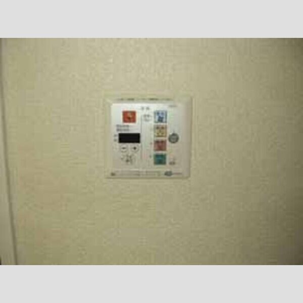 スワロウテイルF201号室 浴室換気乾燥機