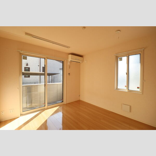 ヴィラ　リッツⅢ 洋室