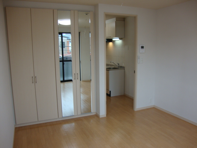 パールハイム鎌倉101号室 洋室