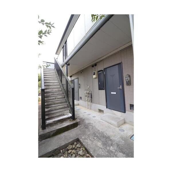 モンテベルデ202号室 エントランス